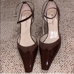 Chocolate suede heels size 9